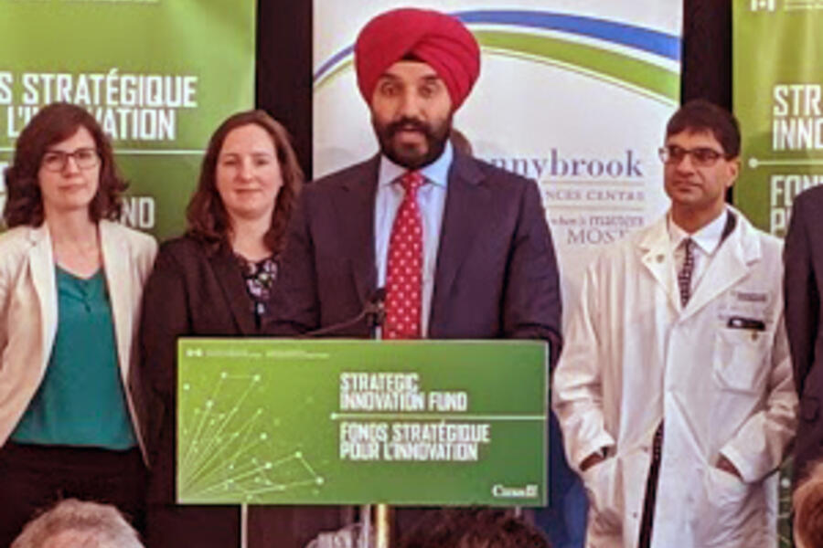 The Honourable Navdeep Bains, Minister of Innovation, Science and Economic Development making the announcement at Sunnybrook