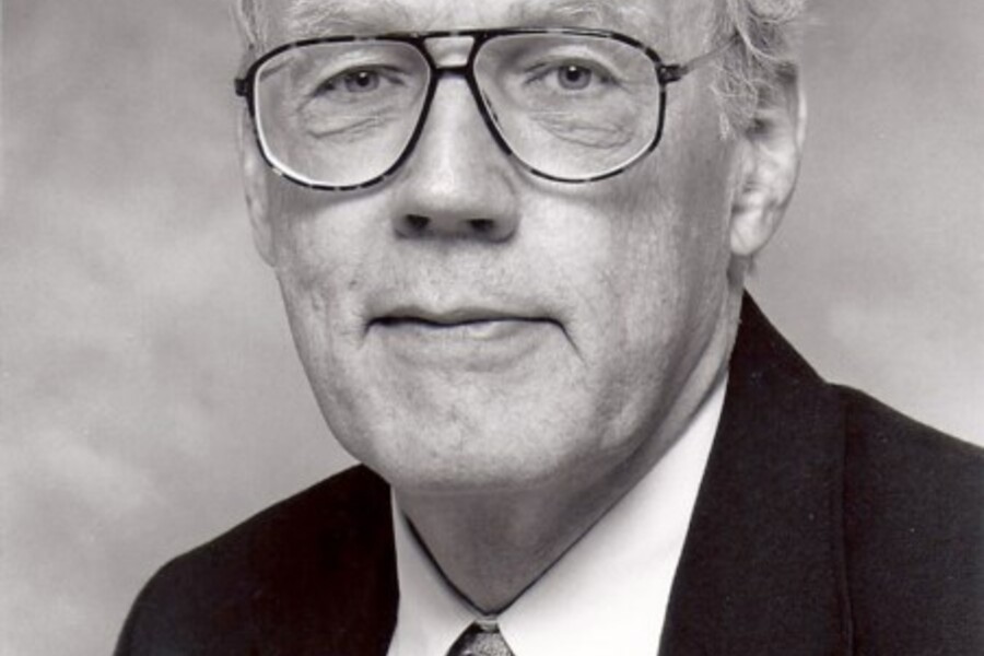 A photo of Dr. Robert Bruce
